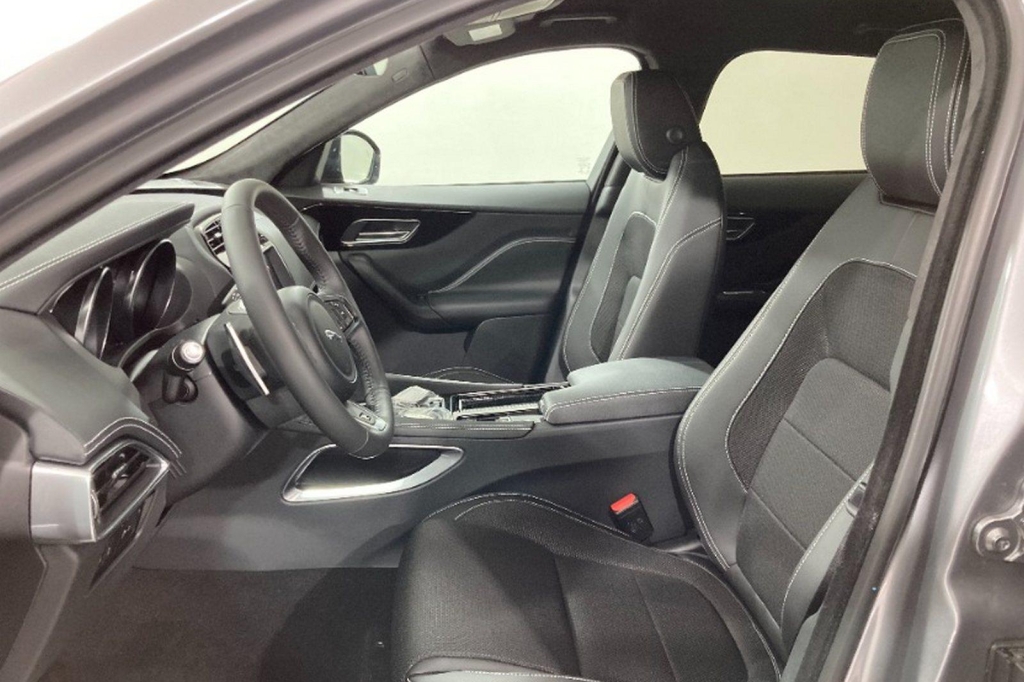 Jaguar F-Pace 2020 photo 5