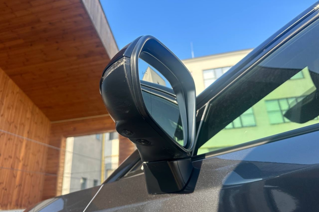 Lexus RZ 450e 2023 photo 8