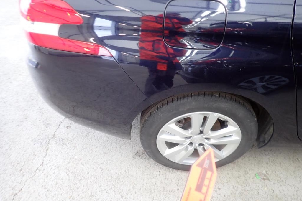 Peugeot 308 2018 фото 14