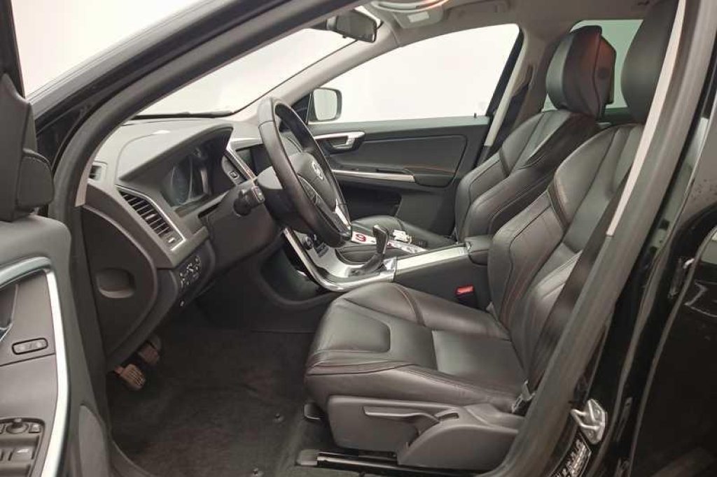 Volvo XC60 2016 photo 5