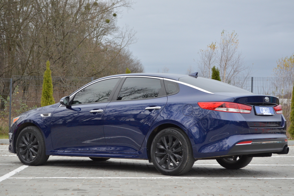 Kia Optima LX Sport фото 3