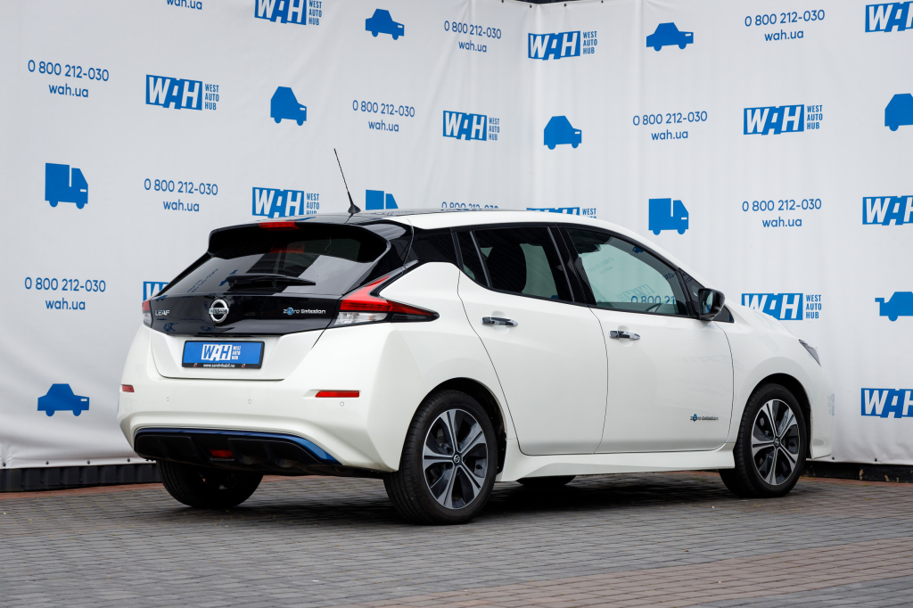 Nissan Leaf 2017 фото 5