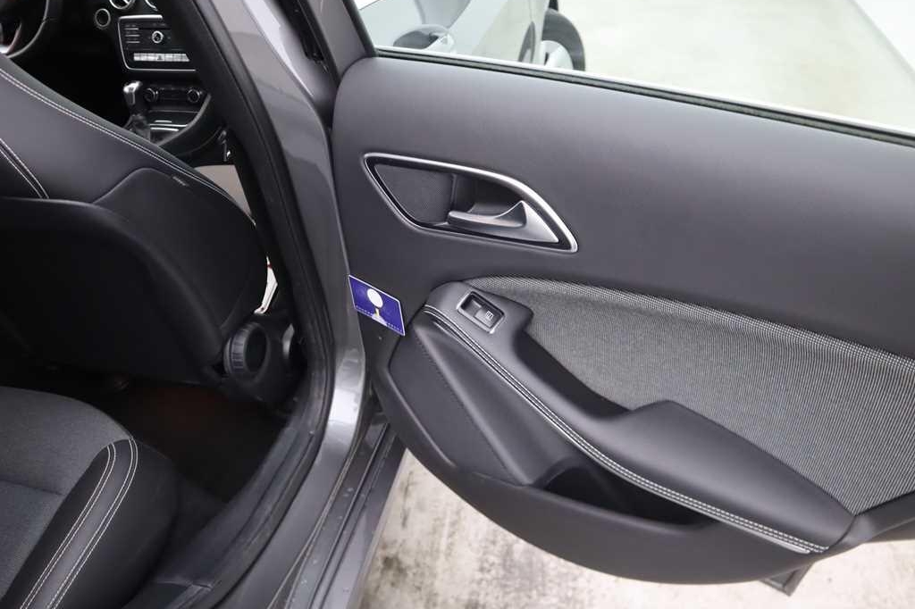 Mercedes-Benz A-Klasse 2017 photo 16