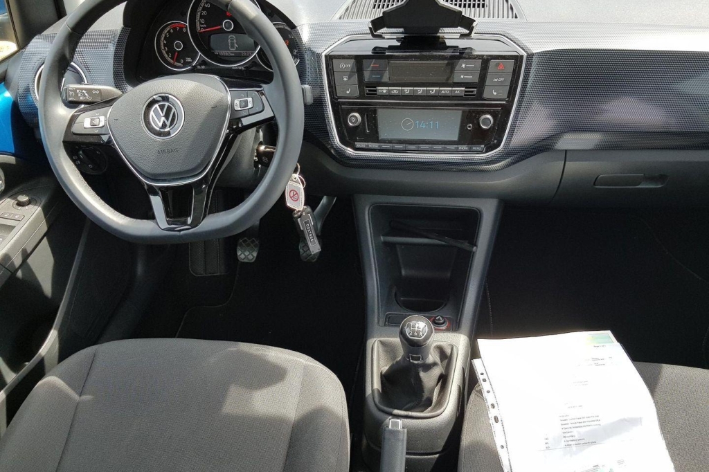 Volkswagen Up 2020 photo 1