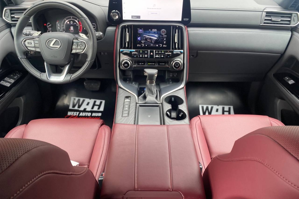 Lexus LX 500d 2022 photo 22