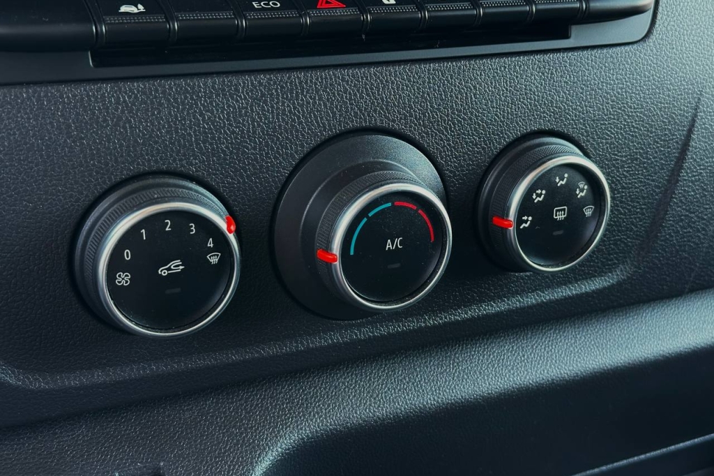 Renault Master 2019 фото 14