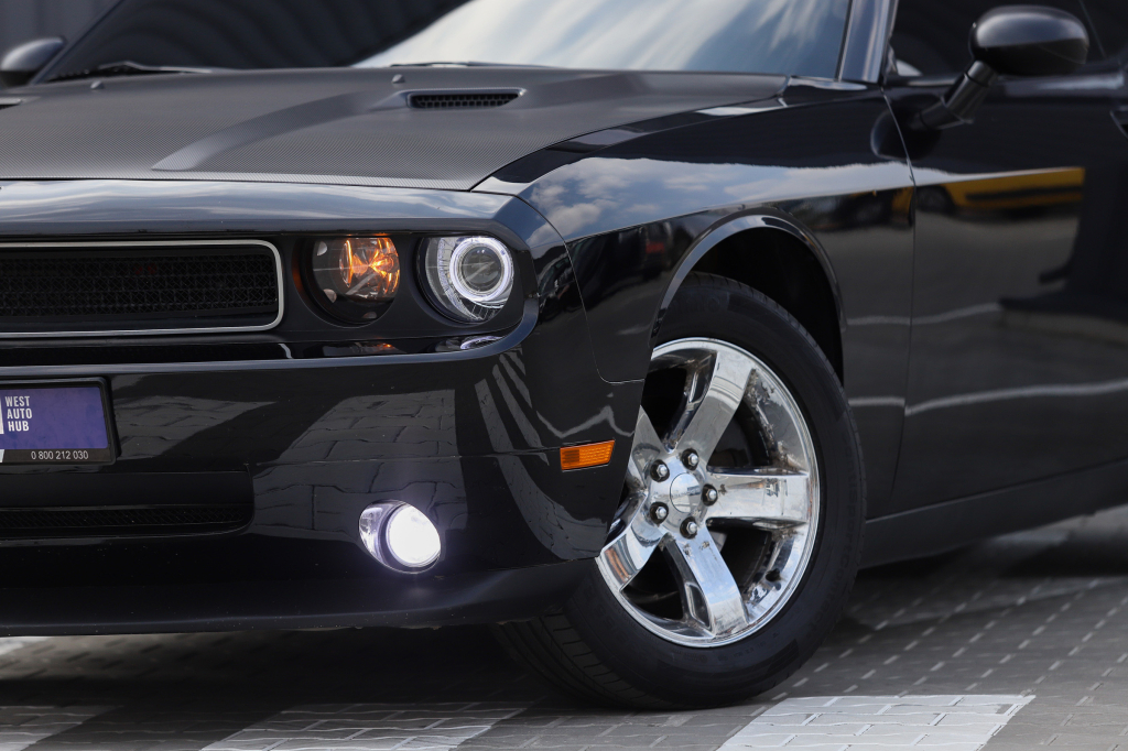 Dodge Challenger SE 2010 photo 20
