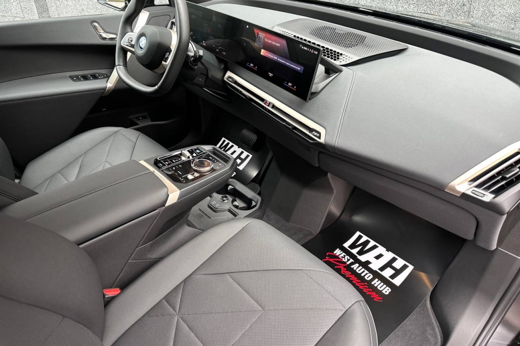 BMW iX xDrive40 2023 photo 11