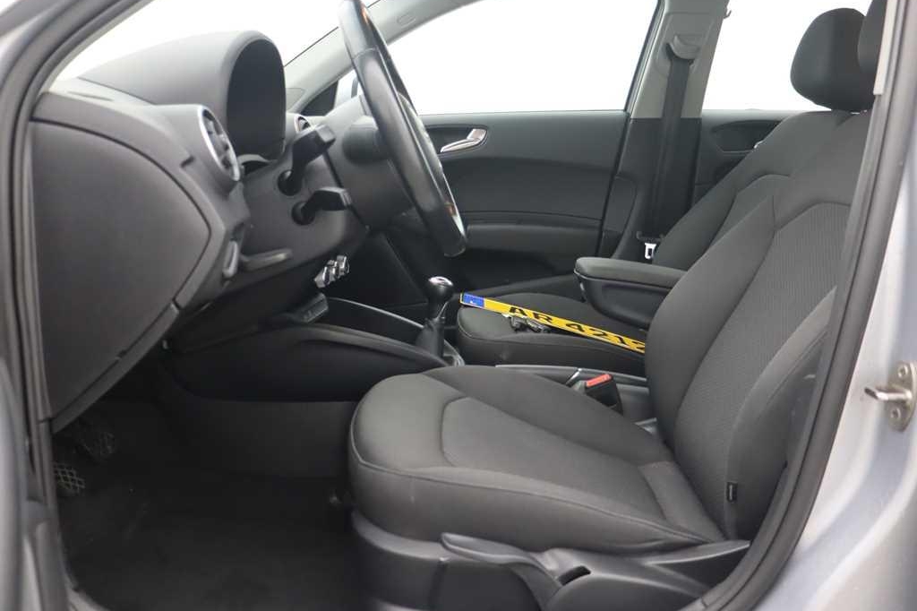 Audi A1 Sportback 2017 фото 5