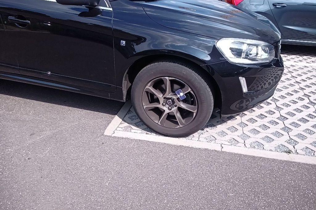 Volvo XC60 2016 photo 40