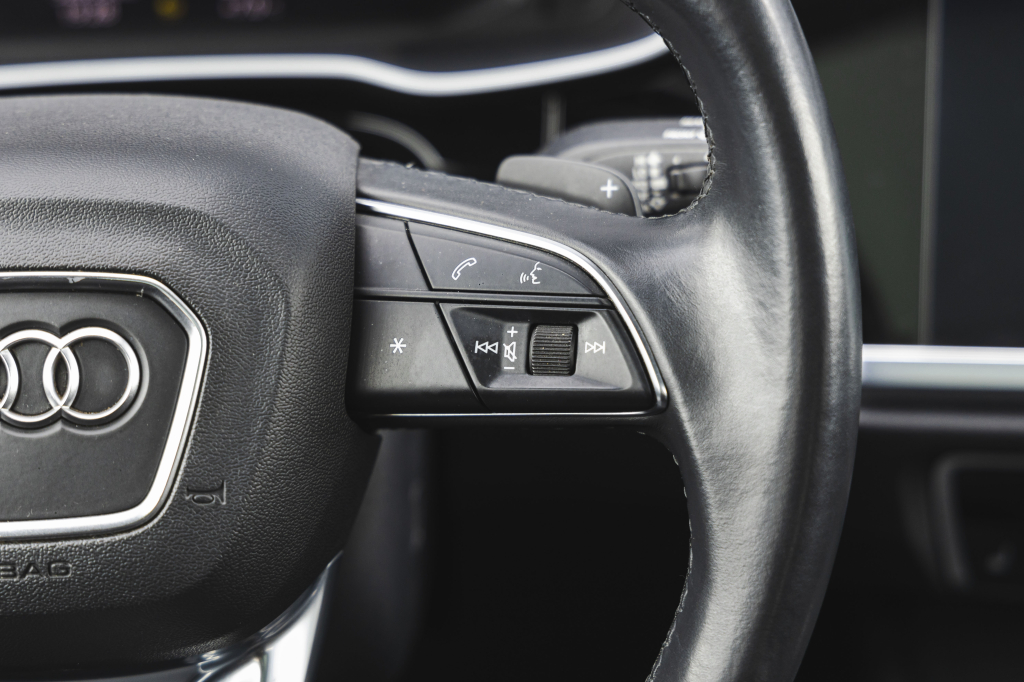 Audi Q3 S-Line 2020 photo 23