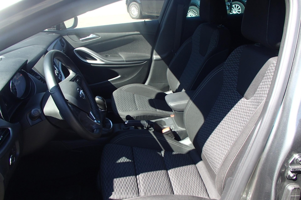 Opel Astra Sports Tourer 2017 фото 1