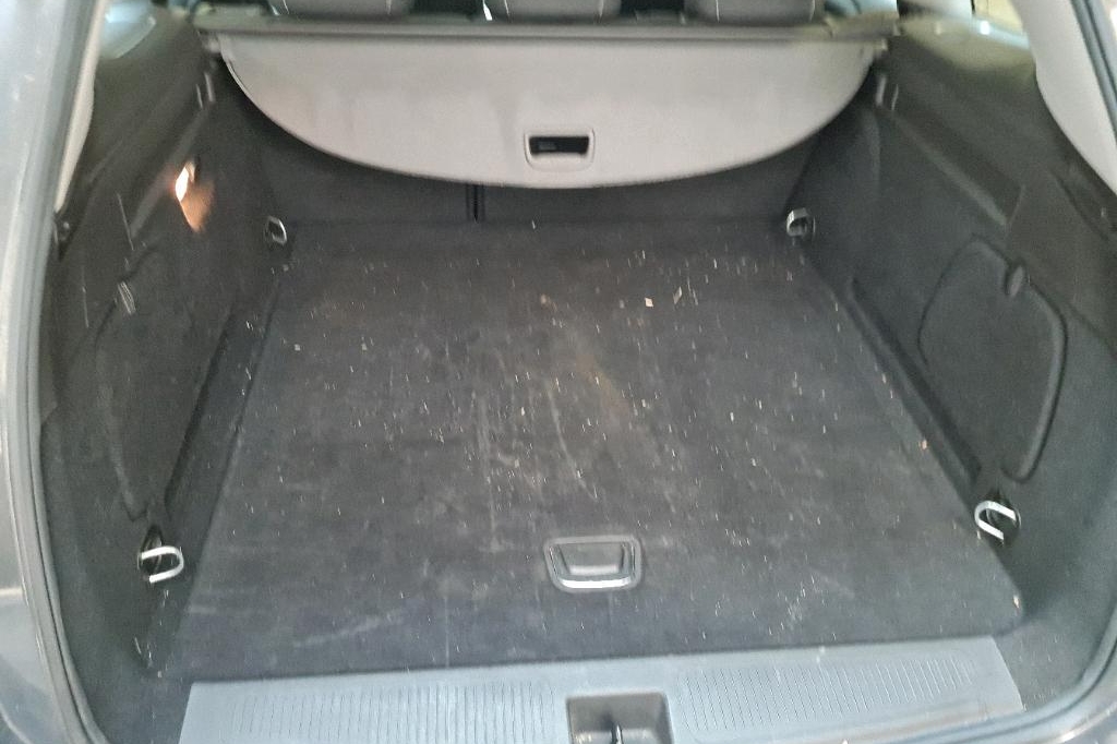 Opel Astra Sports Tourer 2016 фото 21