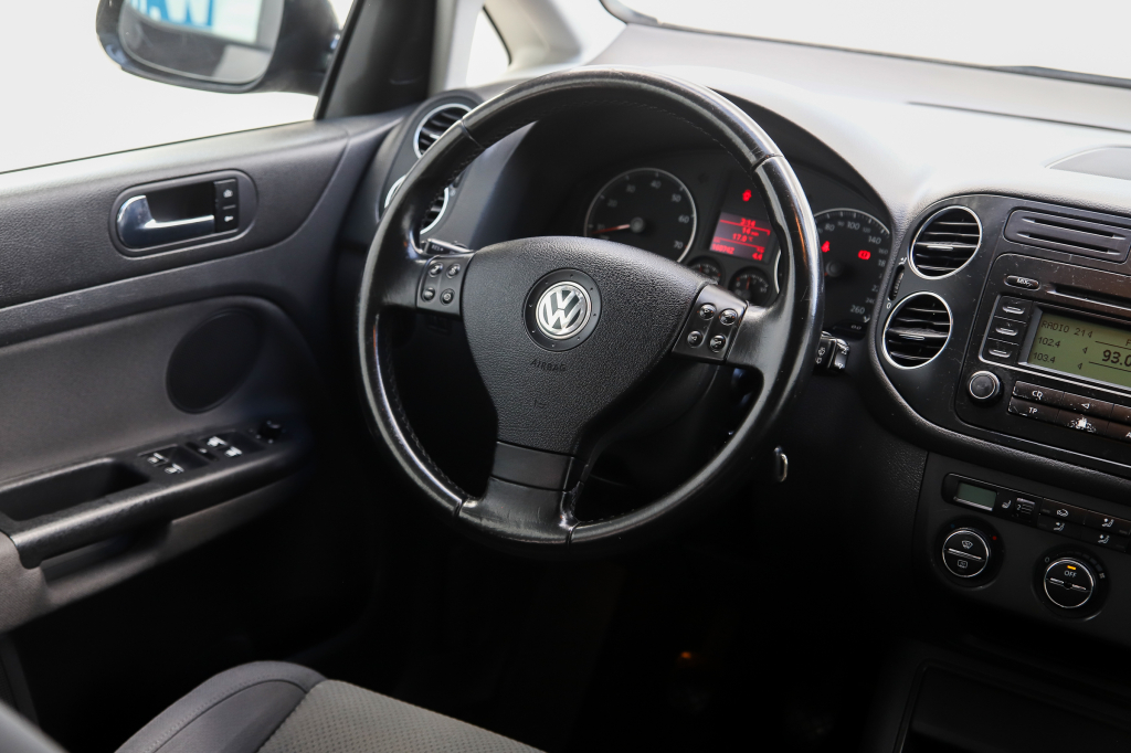 Volkswagen Golf Plus FSI 2005 фото 23