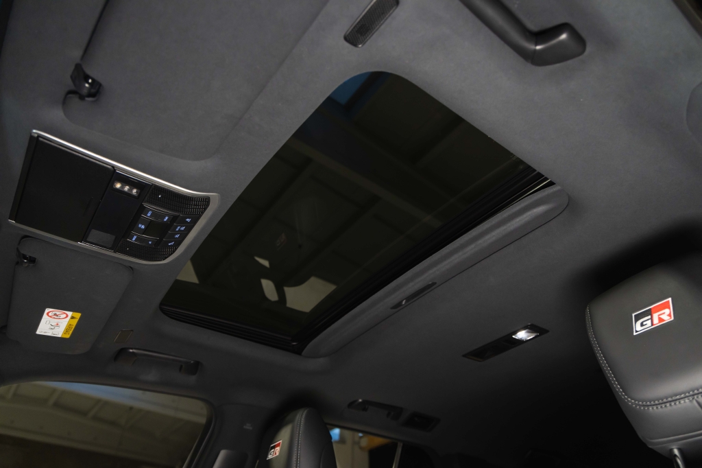 Toyota Land Cruiser GR 2023 фото 38