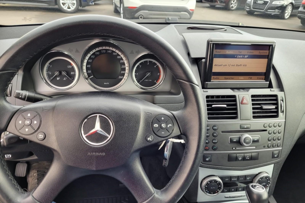 Mercedes-Benz C-Klasse 2010 photo 10