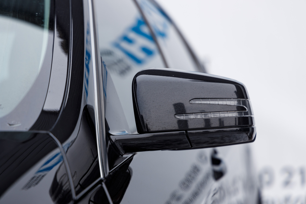 Mercedes-Benz E 200 CDI 2010 photo 9