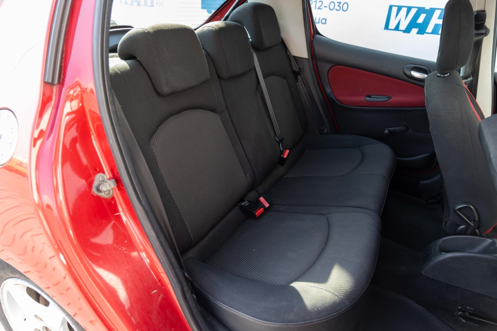 Peugeot 206 2007 photo 21