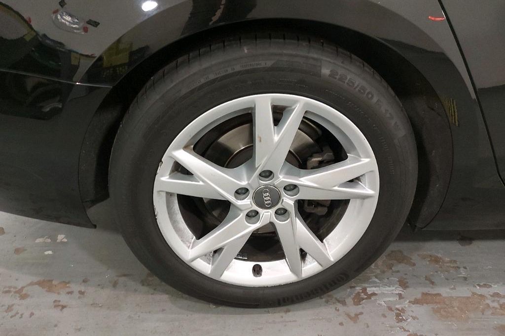 Audi A4 Avant 2017 photo 22