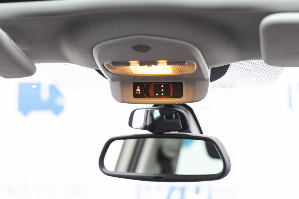 Peugeot 5008 2012 photo 26