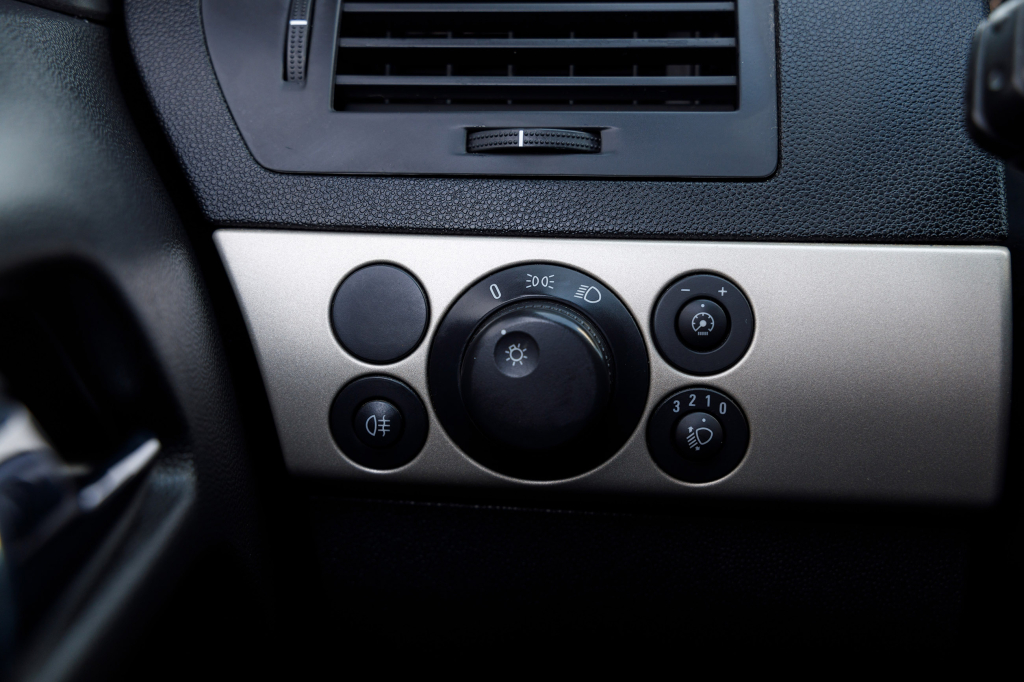 Opel Astra H фото 10