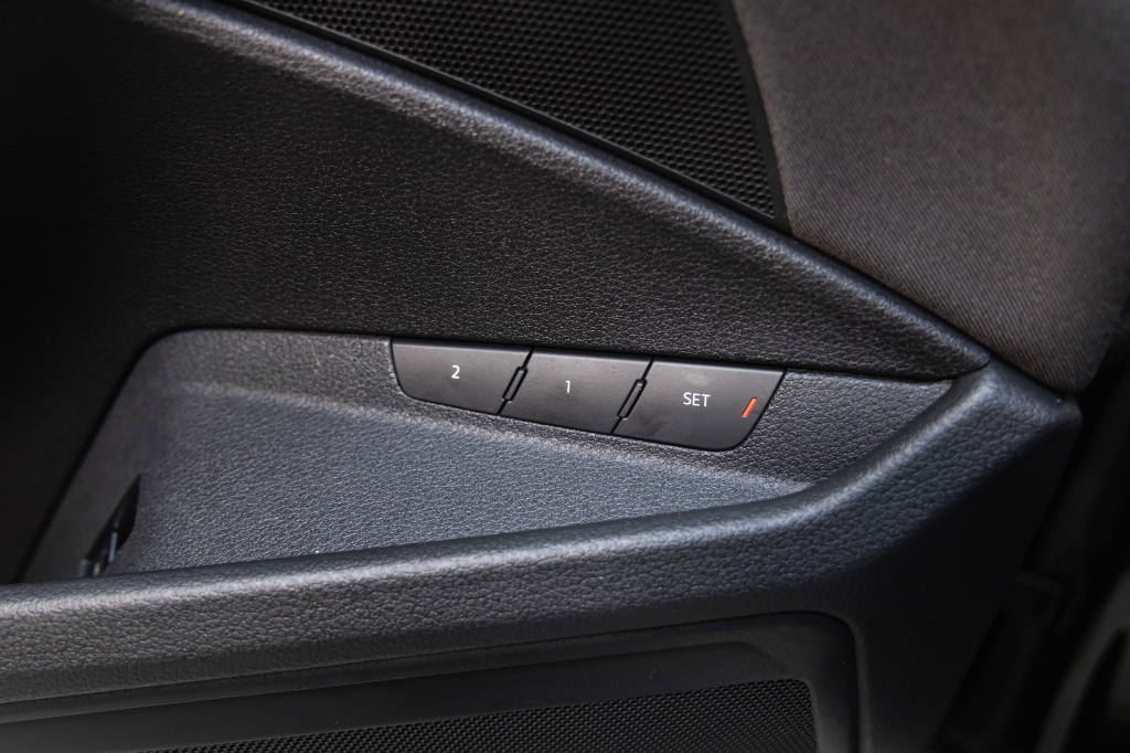 Audi e-tron 2019 photo 13