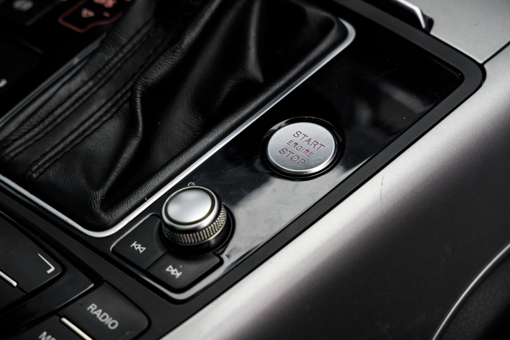 Audi A6 Avant 3.0 TDI 2015 фото 1