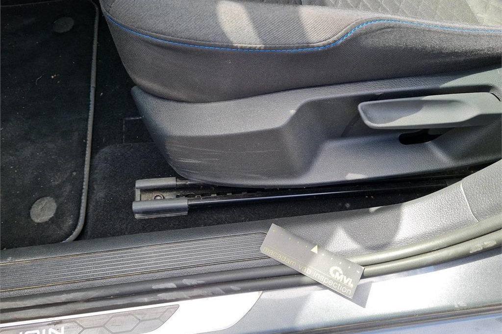 Volkswagen Golf 2019 фото 16