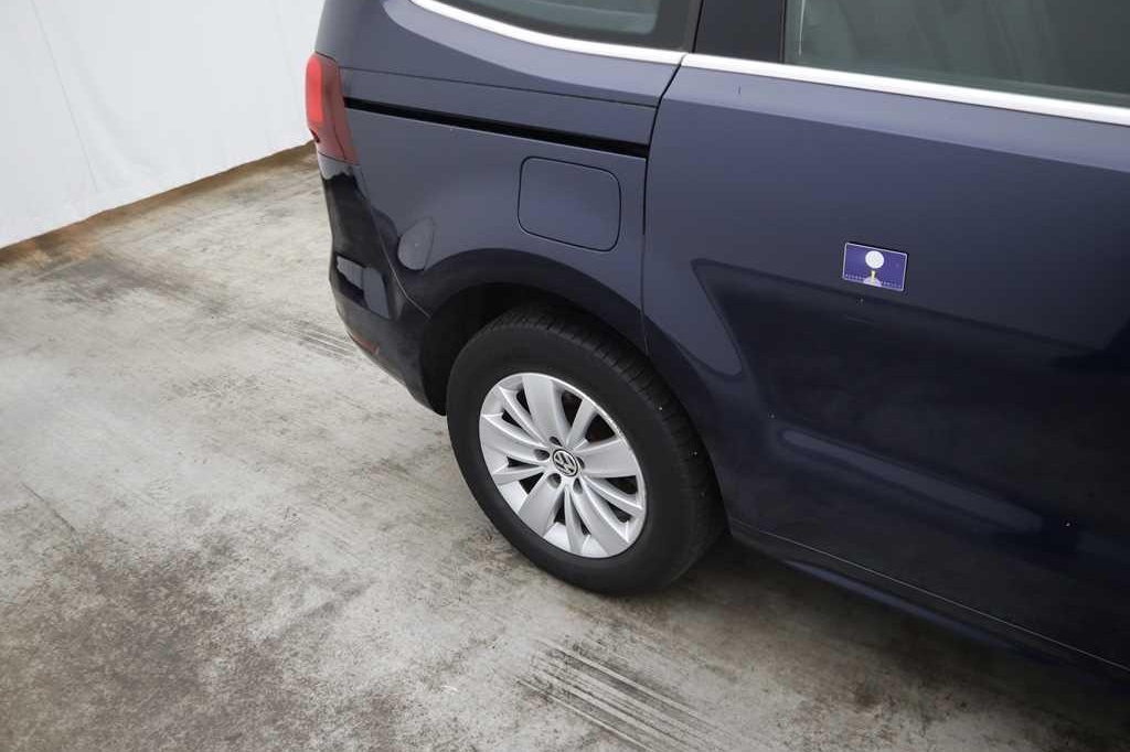 Volkswagen Sharan 2016 фото 17