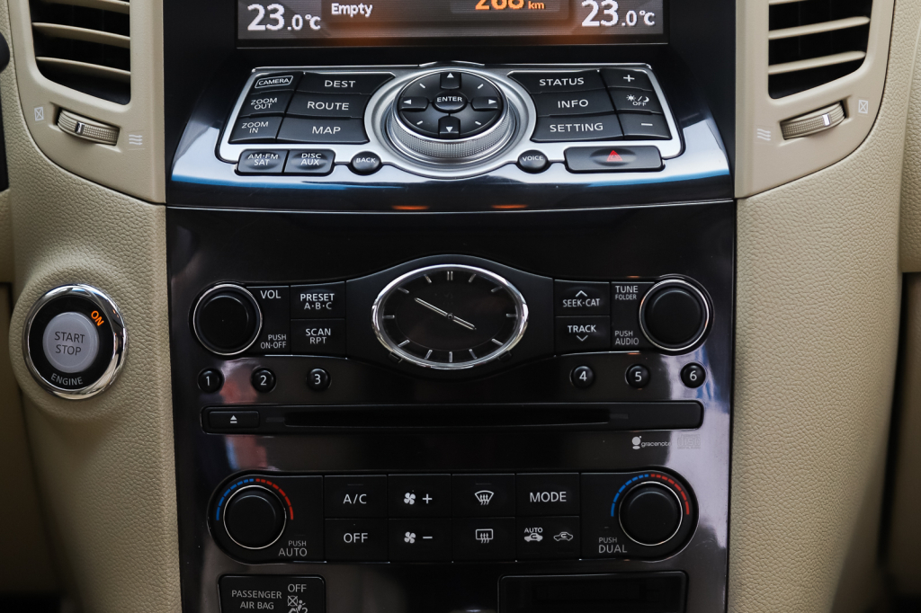 Infiniti FX 50 S 2008 photo 13