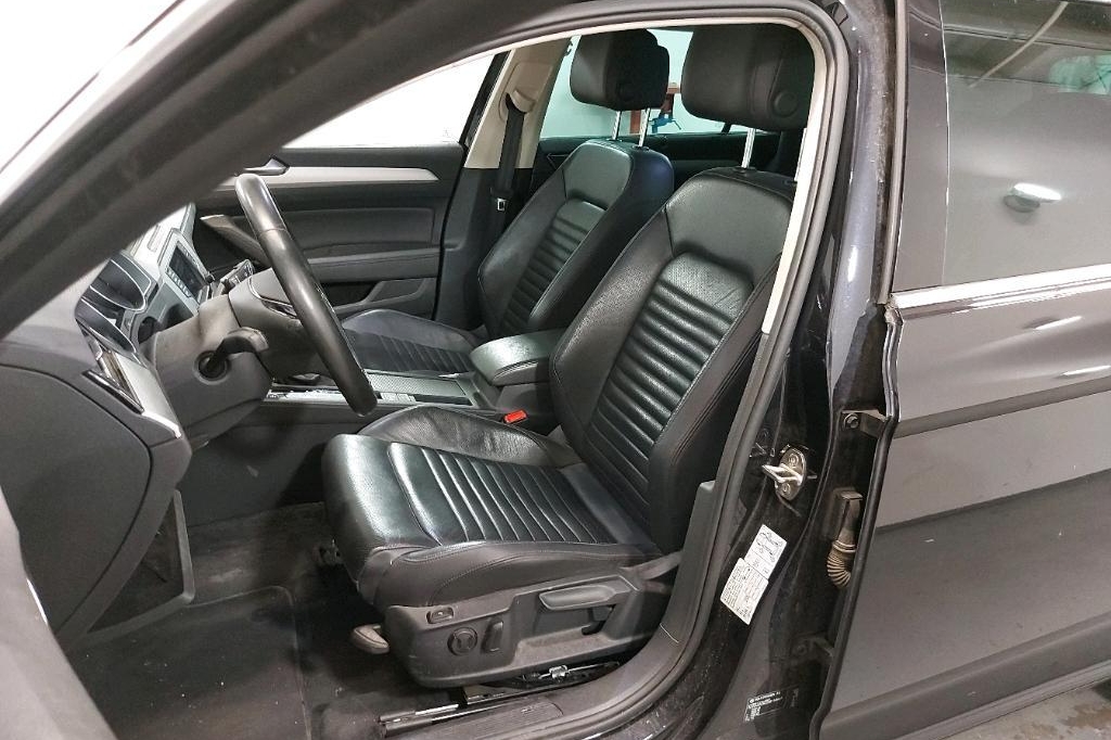 Volkswagen Passat Variant 2016 photo 33