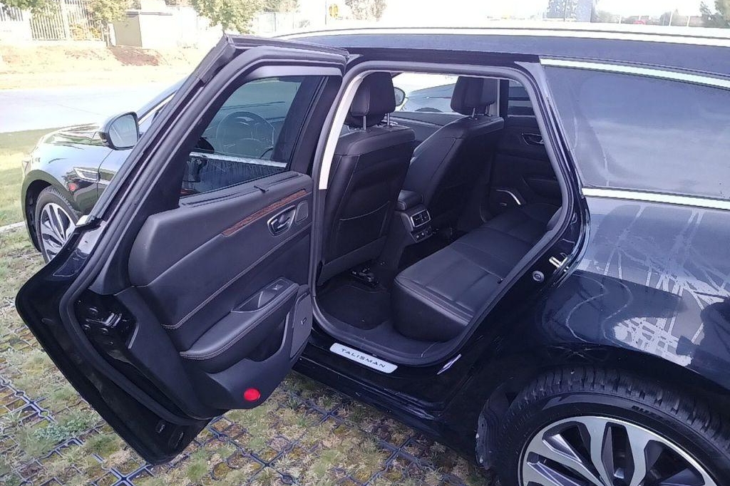 Renault Talisman Grand tour 2016 фото 24