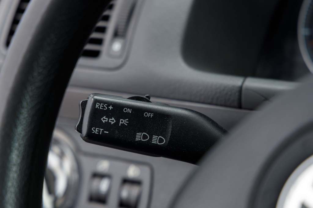 Volkswagen Touran MPI 2003 photo 14