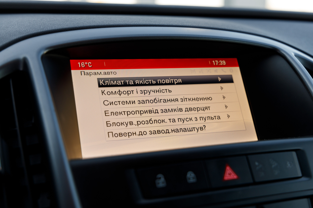 Opel Astra J 2014 фото 24