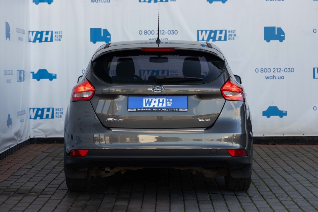 Ford Focus 2016 фото 8