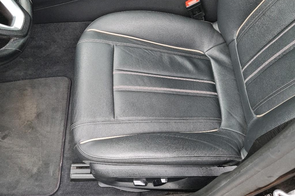 BMW 5 Series 2017 фото 15