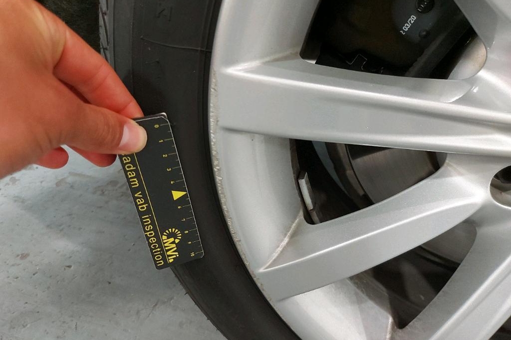 BMW 6 Series 2015 photo 18