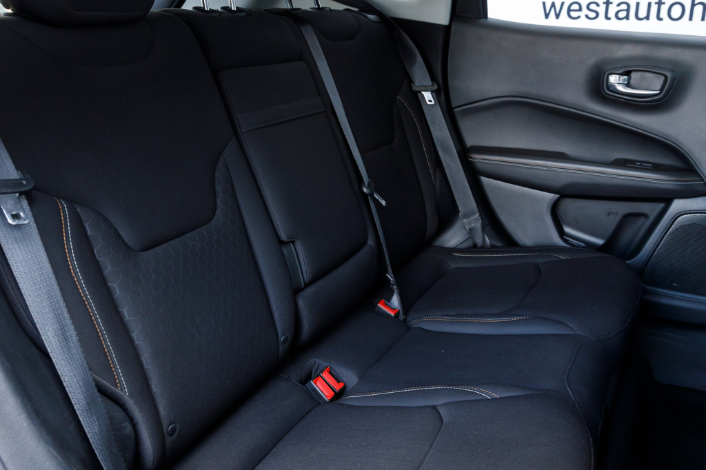 Jeep Compass 2018 photo 22