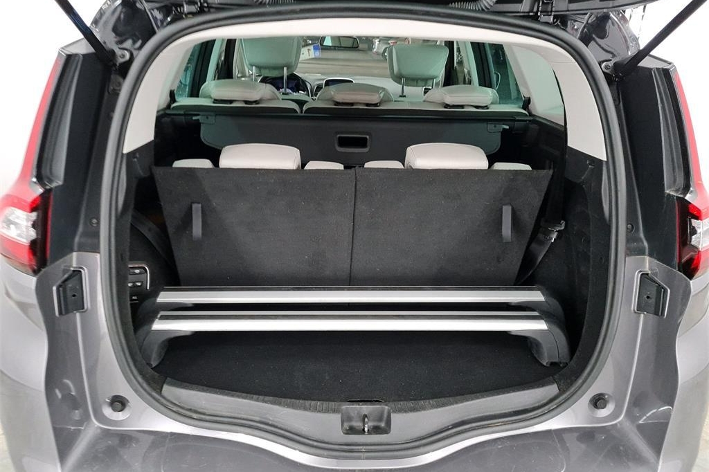 Renault Grand Scenic 2019 фото 6