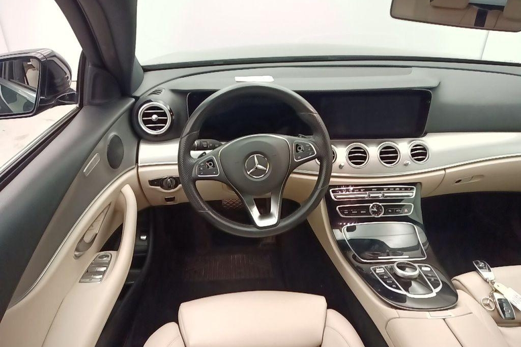 Mercedes-Benz E-Klasse 2018 фото 1