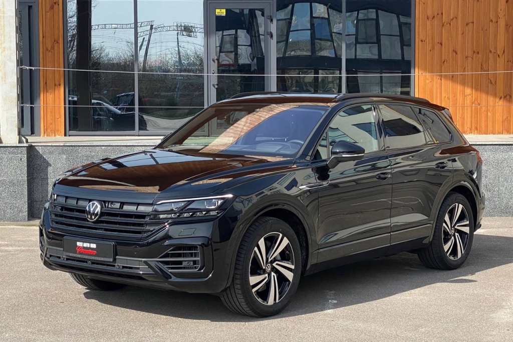 Volkswagen Touareg PLATINUM 2022 фото 2