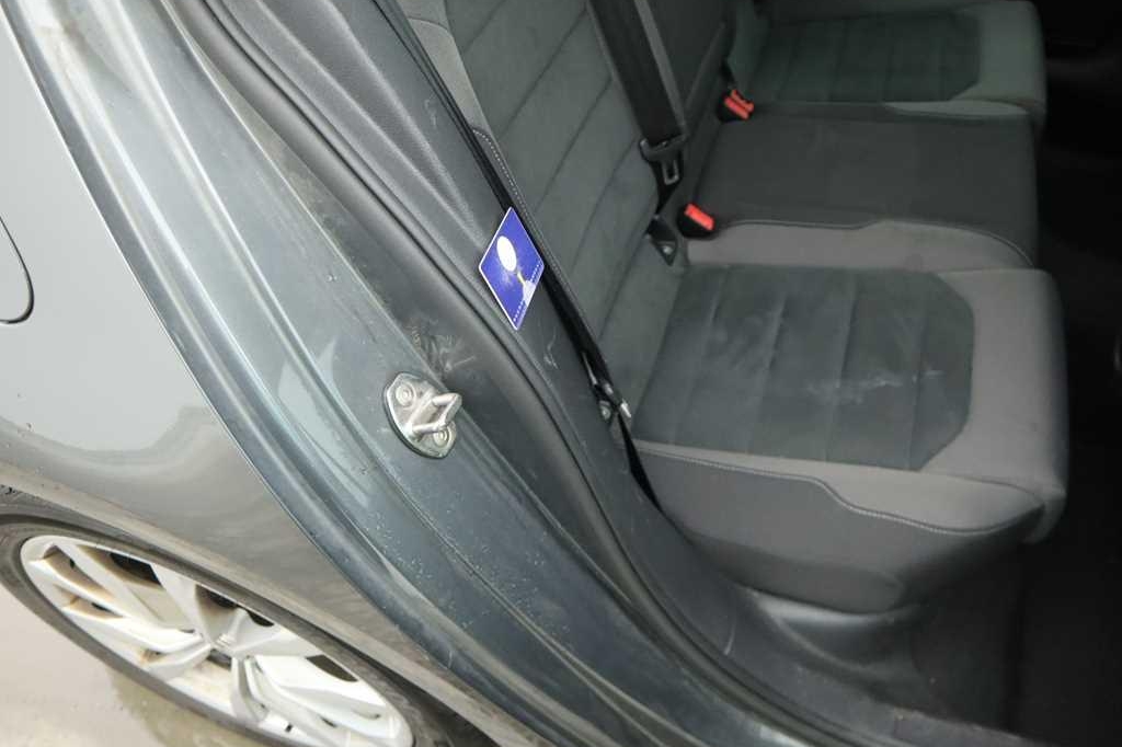 Volkswagen Golf 2018 photo 36