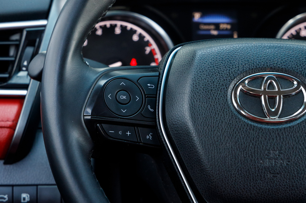 Toyota Camry 2017 фото 18