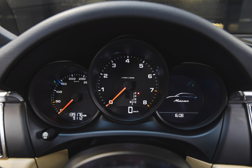 Porsche Macan 2016 фото 23