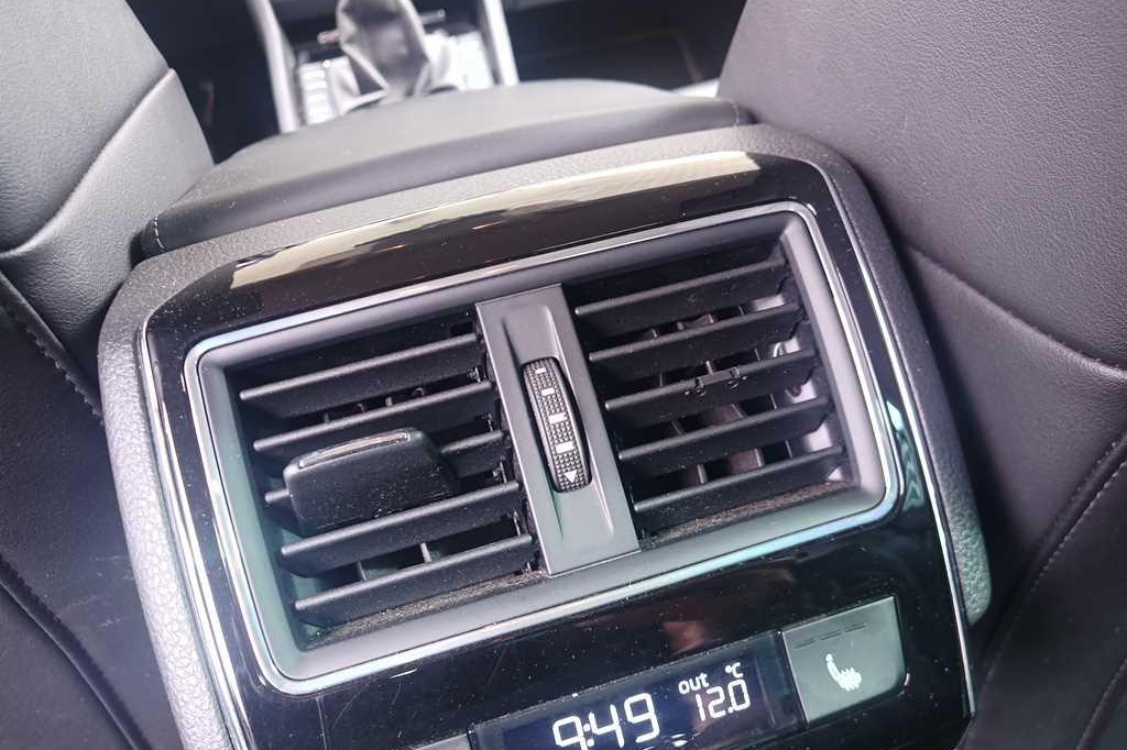 Skoda Superb 2016 фото 27