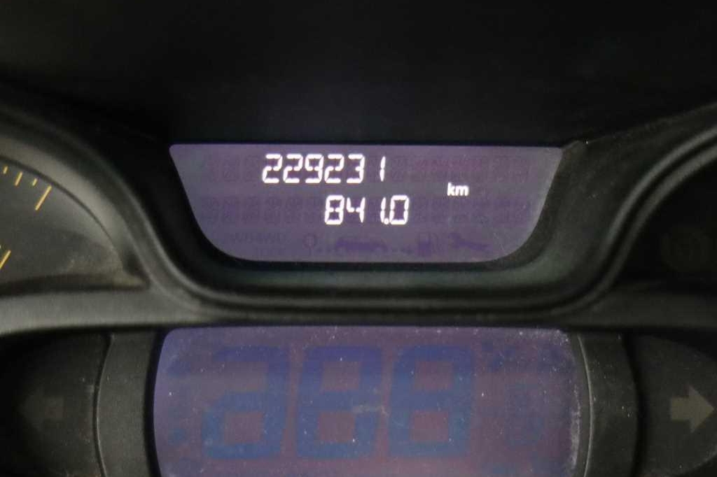 Renault Trafic 2015 фото 3