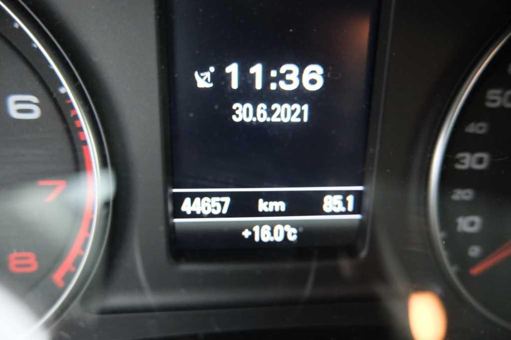 Audi Q3 2017 photo 4