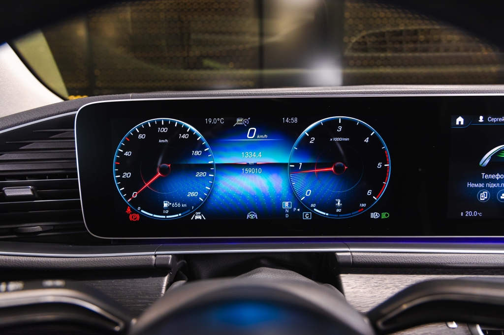 Mercedes-Benz GLS-Class 400d 2020 photo 25