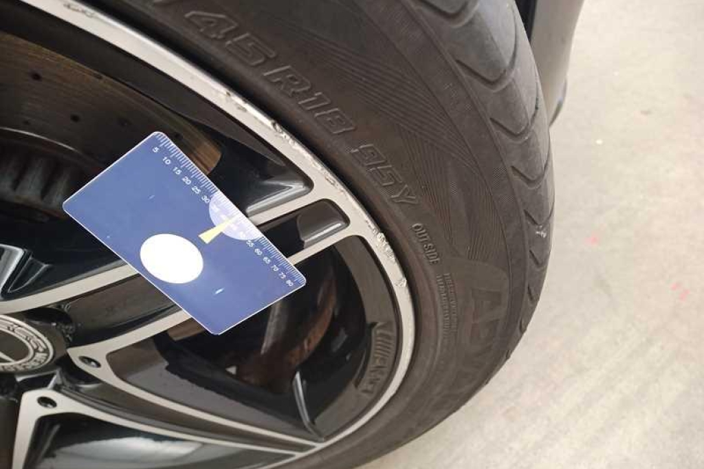 Mercedes-AMG C-Klasse 2017 фото 32