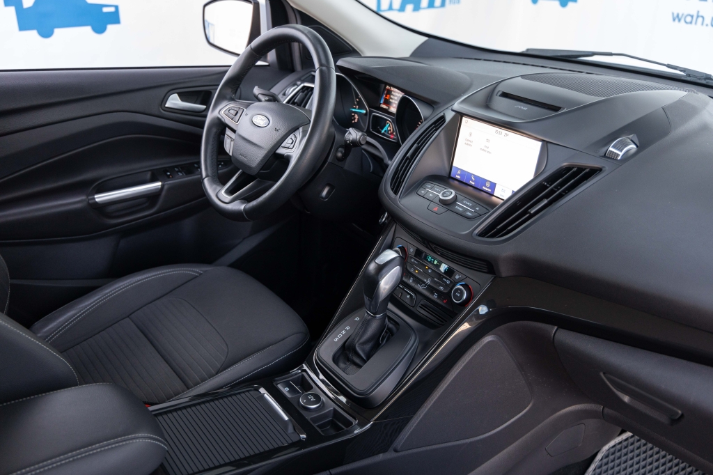 Ford Kuga 2019 фото 27